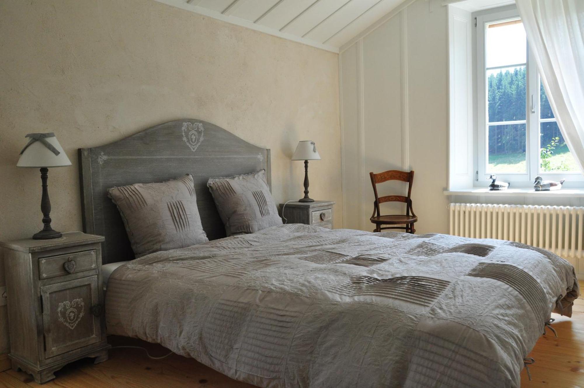 Ferienwohnung Relais De La Baume Le Locle Exterior foto