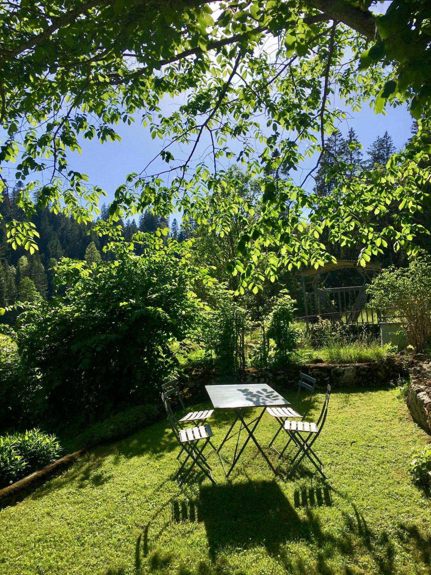 Ferienwohnung Relais De La Baume Le Locle Exterior foto